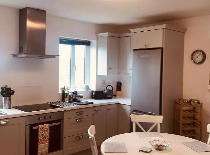 Lakeview Holiday Whitegate Ferienhaus Whitegate (Galway)